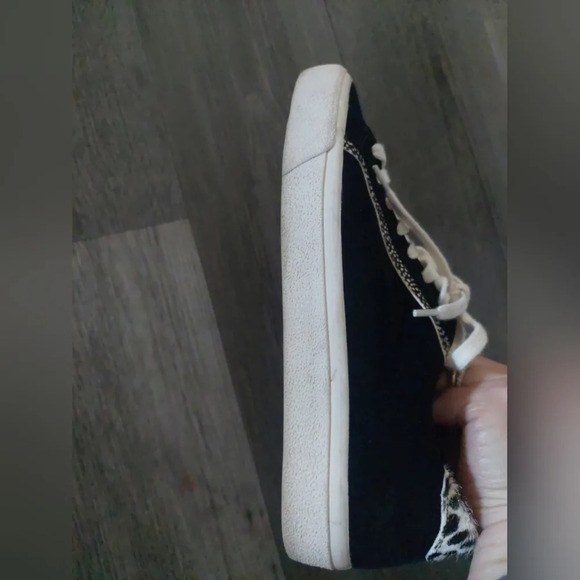Madewell Sidewalk sneaker low top lace up  Black/ white spotted Calf hai… - Picture 9 of 10